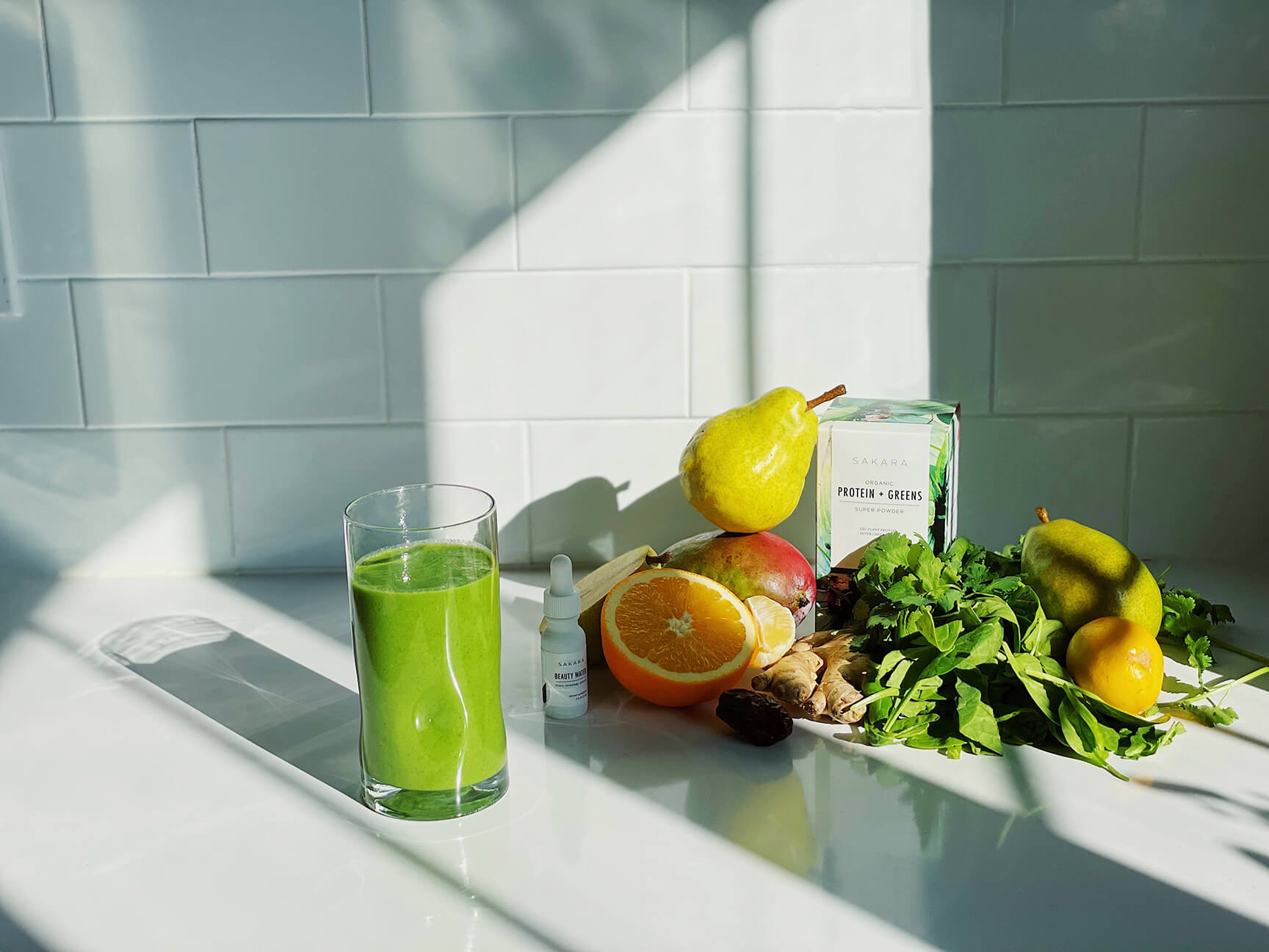 THE GREENEST, CLEANEST DETOX SMOOTHIE